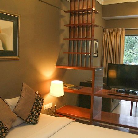Peninsula Residence All Suite Hotel Куала Лумпур Екстериор снимка