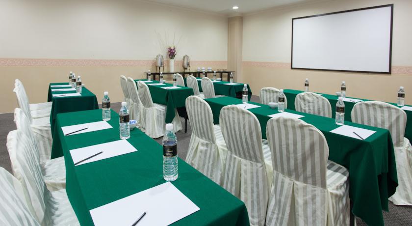 Peninsula Residence All Suite Hotel Куала Лумпур Екстериор снимка